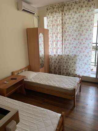 Гостиница На Уральской Геленджик Двухместный номер с 2 отдельными кроватями-1