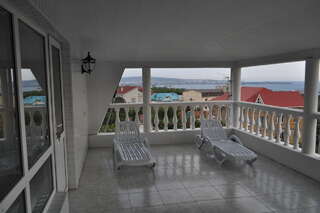 Гостиница На Уральской Геленджик Улучшенный четырехместный номер-1