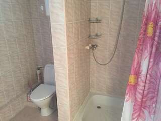 Гостиница На Уральской Геленджик Улучшенный четырехместный номер-4